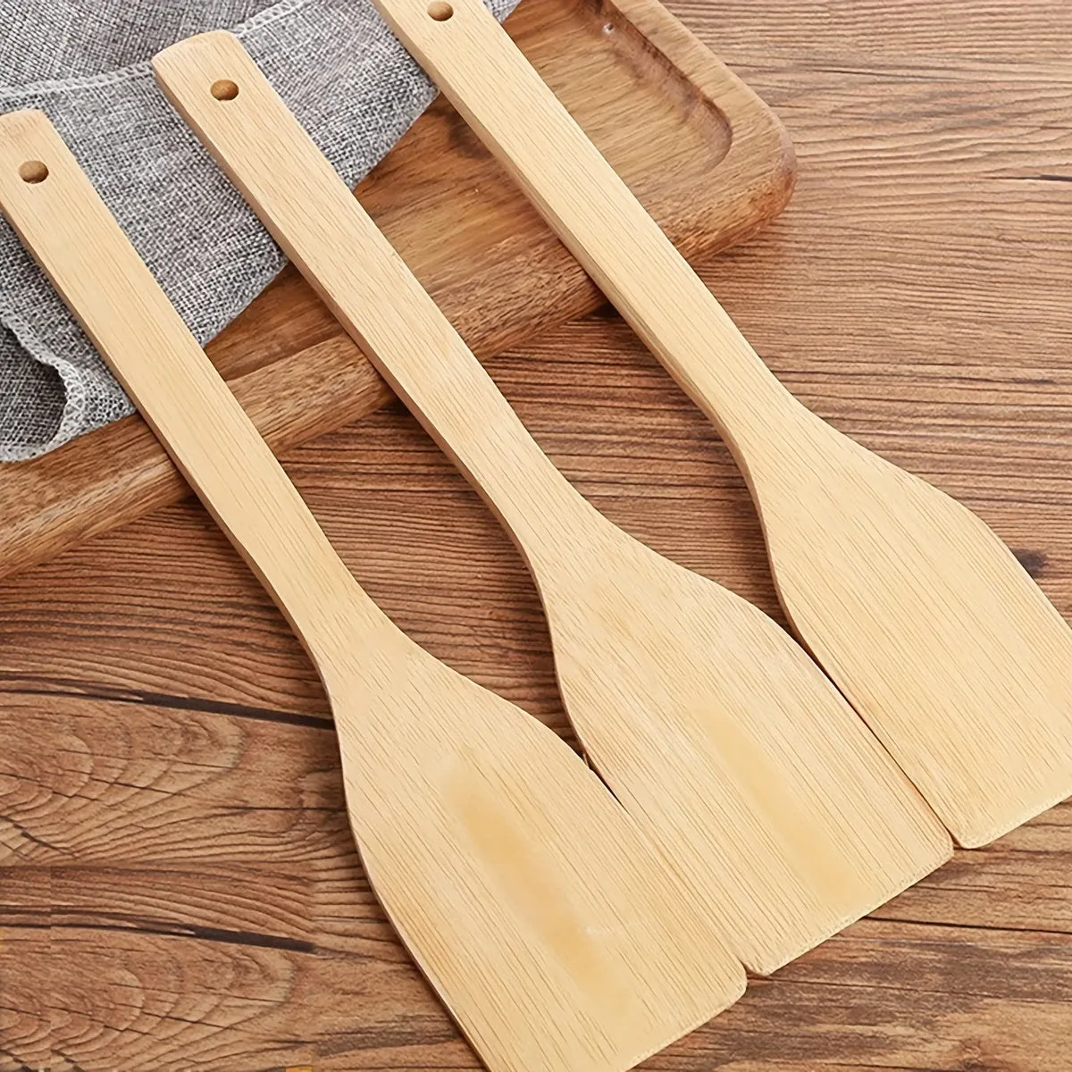 1pc Premium Wooden Turner Spatula - Non-Stick Cooking Utensil for Pancakes Frying Pan - Kitchen Essentials for Apartment and College Dorm