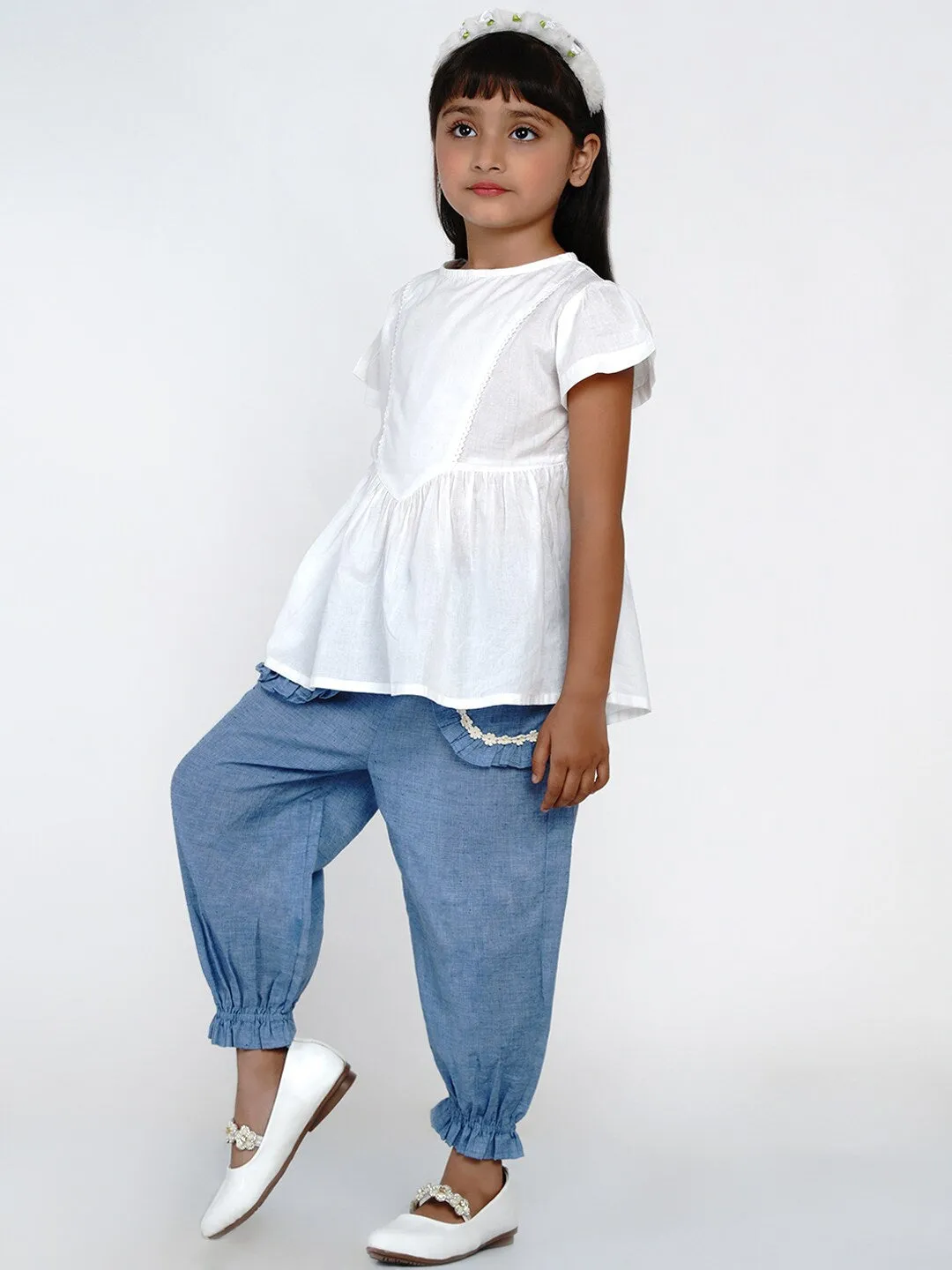 Girls Off-White & Blue Solid Top With Trousers