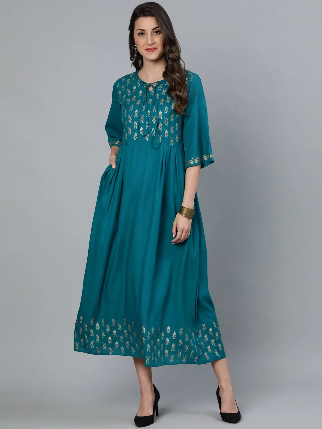 Women Green & Gold Block Printed Dress With Three Quarter Sleeves