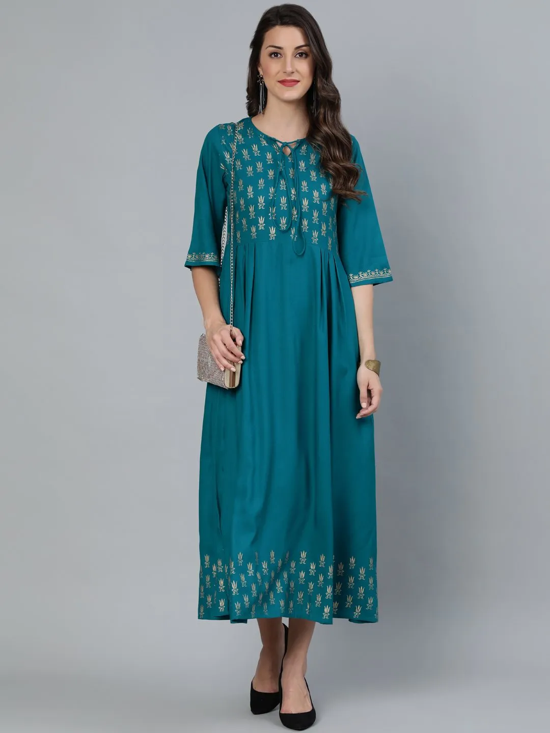 Women Green & Gold Block Printed Dress With Three Quarter Sleeves